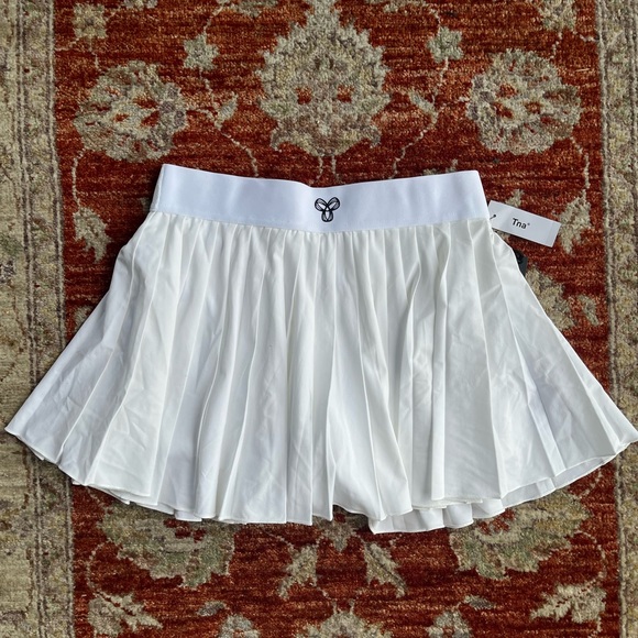 NWT TnAction White Pleated Tennis Skirt | Preppy Tennis Skort - Picture 5 of 7